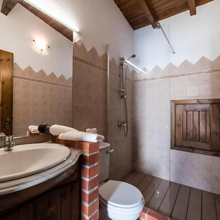 Chalet River House *